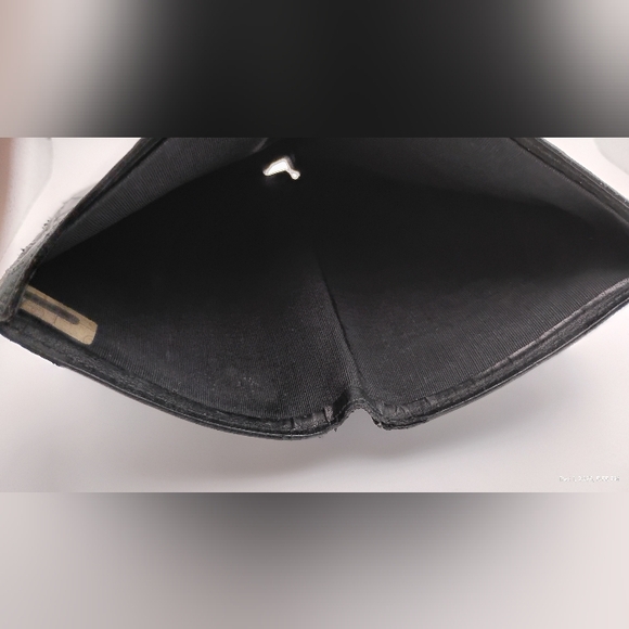 CHANEL Vintage Black Quilted Leather Long Wallet - Picture 6 of 7